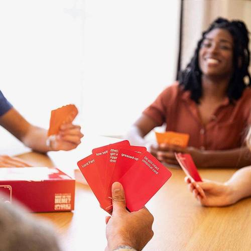 Bild von VR Distribution (UK) Limited What Do You Meme? Slide in the DMs Adult Party Game